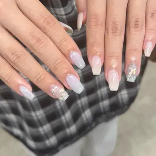 ネイル mutsumi 🩵のネイルデザイン