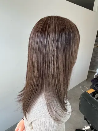 セミロング カラー 小島 悠樹のヘアスタイル