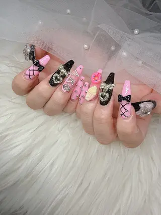 ネイル Lee Nailsのネイルデザイン