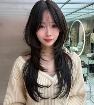 ロング 🥀モテ髪レイヤー 職人🥀のヘアスタイル