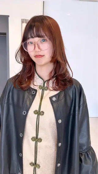 カラー 矢代 さくらのヘアスタイル