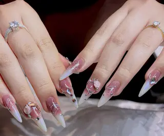 ネイル Hin Hana Nailのネイルデザイン