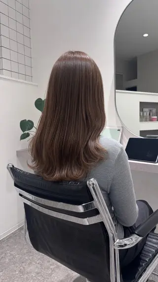 ロング カラー LoiLo YUIのヘアスタイル