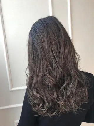 セミロング 小濱 ありすのヘアスタイル