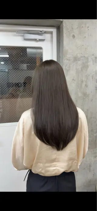 ロング カラー 高橋大樹/グレー ジュ/ブリーチなしのヘアスタイル