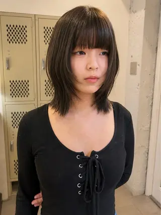 ミディアム カラー 天神大名/レイヤー /ヘルシーヘアのヘアスタイル