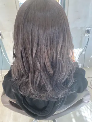 セミロング カラー 塚本 昂のヘアスタイル