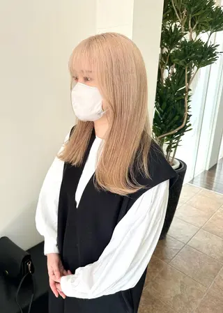 ロング カラー ダメージレスブリーチ HIROSHIのヘアスタイル