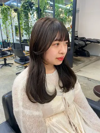 ロング カラー やました もえかのヘアスタイル