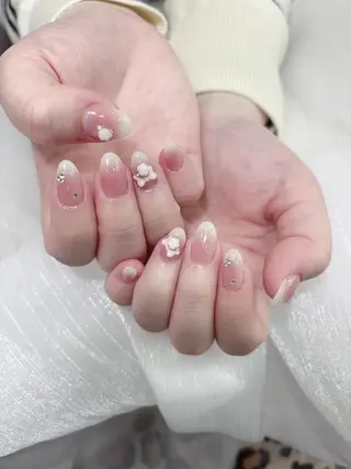 ネイル キラ キラのネイルデザイン