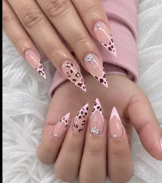 ネイル Noél_ Rikiのネイルデザイン