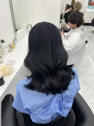 カラー ☘️赤み消し透明感 ヘア☘️DANCEのヘアスタイル