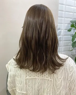 セミロング カラー hubhair レイヤー/透明感のヘアスタイル