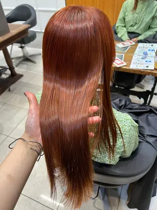 カラー 圧倒的デザイン力 店長🎨RENAのヘアスタイル