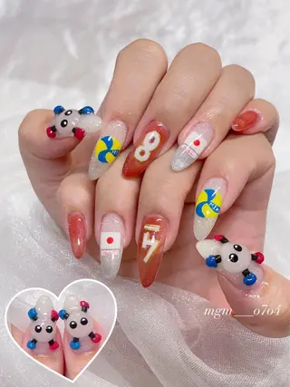 MoON...❤︎ MeGuのネイルデザイン