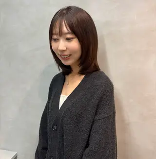 ミディアム カラー girly上品ヘア 🎀／ベージュikuのヘアスタイル