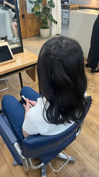 カラー 中尾咲音垢抜けカット お任せくださいのヘアスタイル