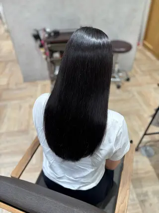 ロング カラー 岡部 りあのヘアスタイル