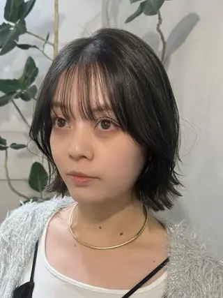セミロング 新宿/顔周りカット +レイヤー＝しずく♩のヘアスタイル