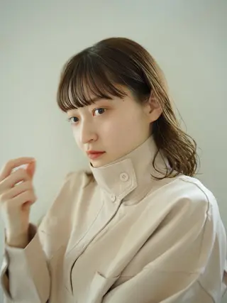 ミディアム カラー パーマ AmiLi HONOKAのヘアスタイル