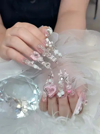 ネイル Julli NailStudioのネイルデザイン