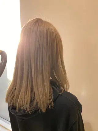 ミディアム カラー スパイキーショート パーマ　具志堅　太志のヘアスタイル