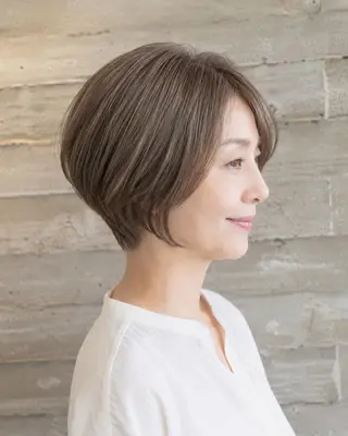 ショート ショートカット │ 白髪ぼかし│ゆうまのヘアスタイル