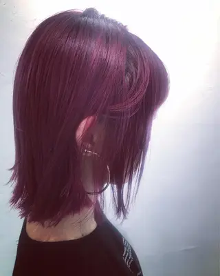 カラー 💓パーマ，💗 レイヤーカットのヘアスタイル