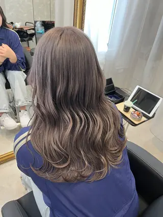 セミロング カラー グレージュ/透け感 カラー/透明感カラーのヘアスタイル
