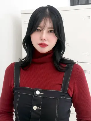 ミディアム カラー ヘアアレンジ 縮毛矯正🤍 盛れるボブ/ひかりのヘアスタイル