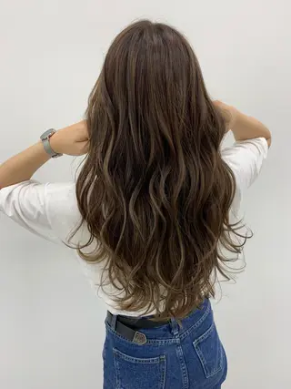 ロング 山田 絵里菜のヘアスタイル