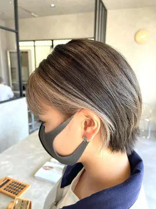 ショート カラー 一ノ瀬 暁のヘアスタイル