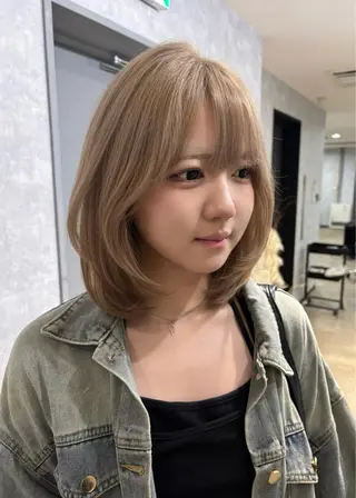 ミディアム カラー 🌐NATSUMI 🌐【寒色カラー】のヘアスタイル