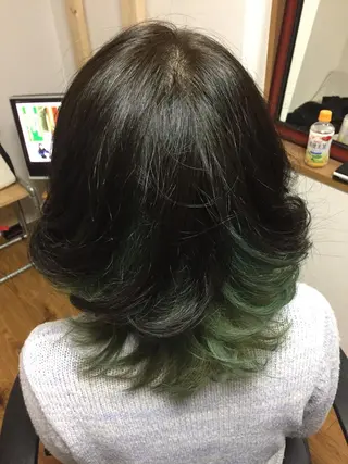 ミディアム カラー ヘアアレンジ じょん 。のヘアスタイル