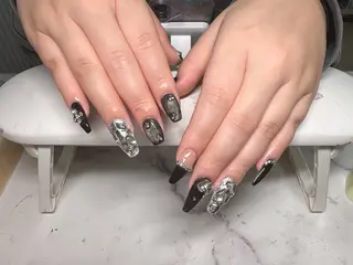 ネイル Chiara 長さだしのネイルデザイン