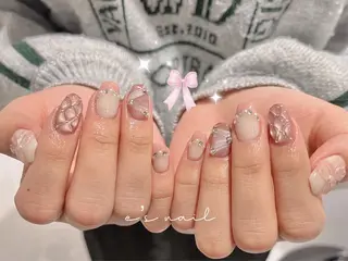 ネイル e’s nail Lumièreのネイルデザイン