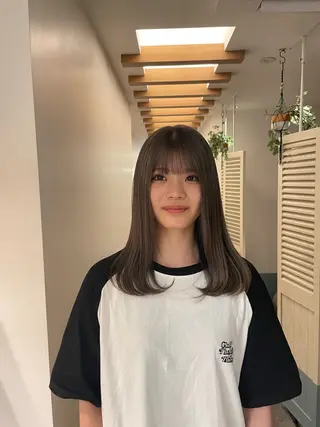 セミロング パーマ イシバシ ミナミのヘアスタイル