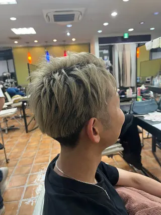 メンズ キンサダ ワンリダのヘアスタイル