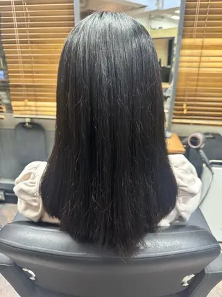 セミロング 艶カラー🎀 YUUKAのヘアスタイル