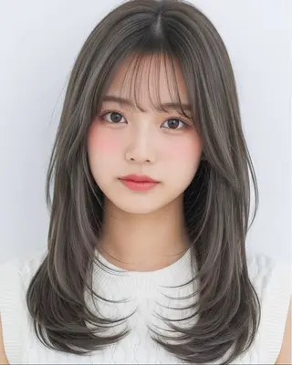 ミディアム 宇田 光希のヘアスタイル
