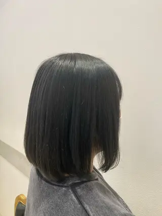 ショート カラー 佐藤 睦月のヘアスタイル