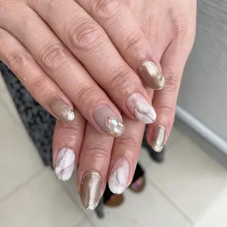 ネイル ネイルサロン Meluríのネイルデザイン