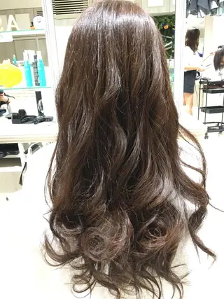 ロング 似合う髪型見つけます AYAKAのヘアスタイル