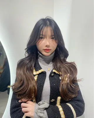 ロング 中村 佳菜のヘアスタイル