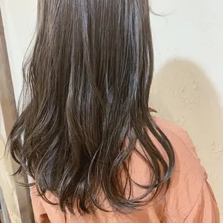 ロング カラー ヘアアレンジ kana .のヘアスタイル