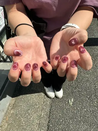 ネイル LAVISH 大和店 emi・:*+のネイルデザイン