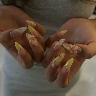 ネイル Luna Gladeのネイルデザイン