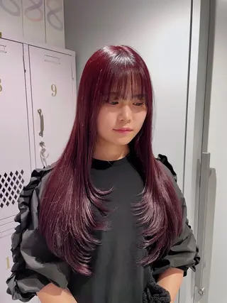 ロング カラー NANA🦖 ハイトーンデザインのヘアスタイル