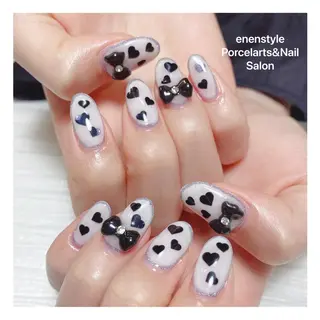 ミディアム ネイル 🐾enen style 🐾のネイルデザイン