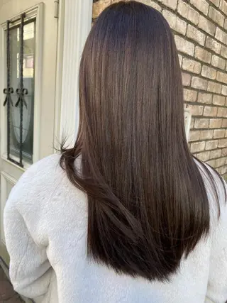 セミロング カラー お任せヘア☘️☘️ 及川渚のヘアスタイル